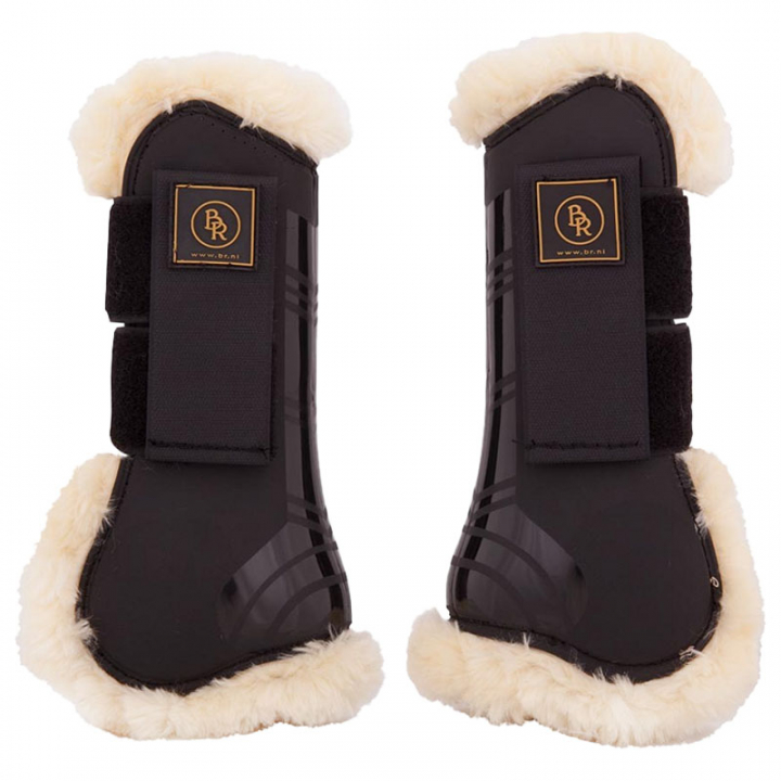 Ochraniacze skokowe przód Snuggle Synthetic Sheepskin Czarne w grupie Sprzęt dla konia / Ochrona nóg / Ochraniacze skokowe przód przy Equinest (292133BANAT)