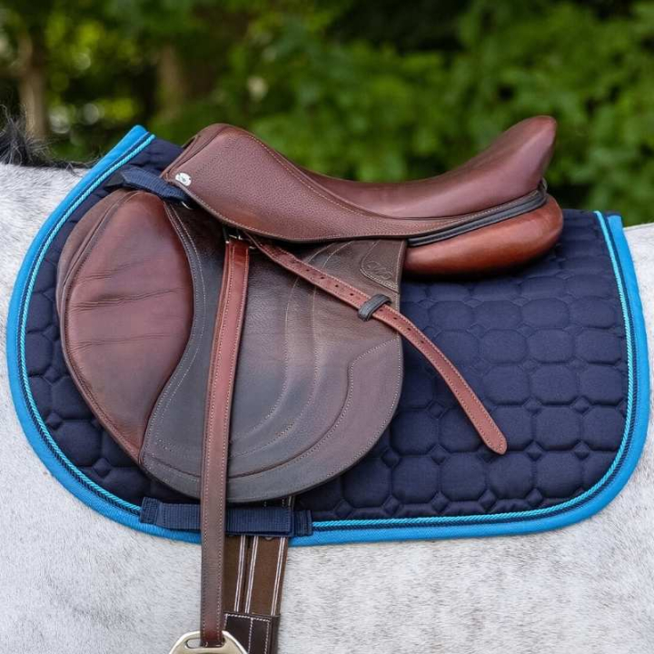 Czaprak wszechstronny Florence granatowo/niebieski w grupie Sprzęt dla konia / Czapraki / Czapraki skokowe i wszechstronne przy Equinest (3148NA)