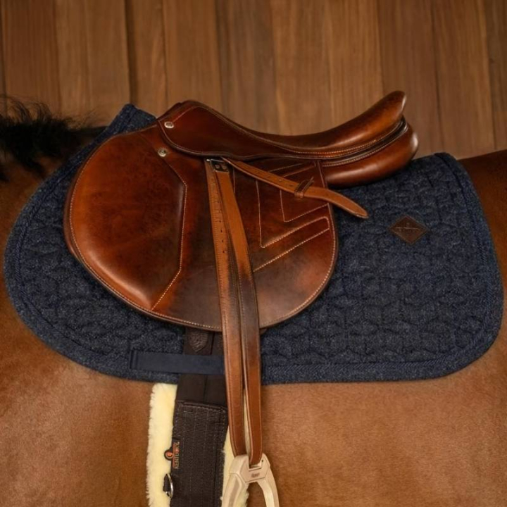 Czaprak Full Sparkling Dark Navy w grupie Sprzęt dla konia / Czapraki / Czapraki skokowe i wszechstronne przy Equinest (4269933SJDNA_r)