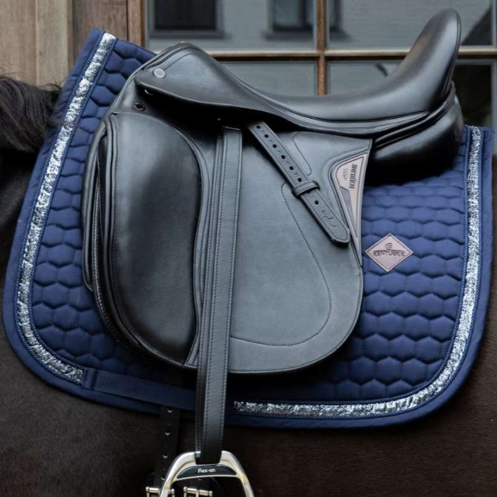 Czaprak ujeżdżeniowy Glitter Band Granatowy w grupie Sprzęt dla konia / Czapraki / Czapraki ujeżdżeniowe przy Equinest (4273003DRNA_r)