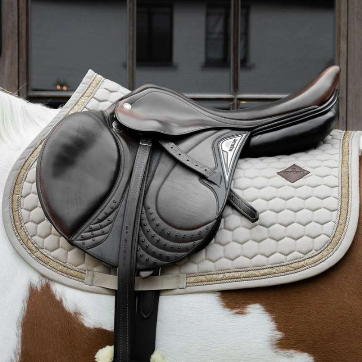 Czaprak Glitter Band Beżowy w grupie Sprzęt dla konia / Czapraki / Czapraki skokowe i wszechstronne przy Equinest (4273032SJBE_r)