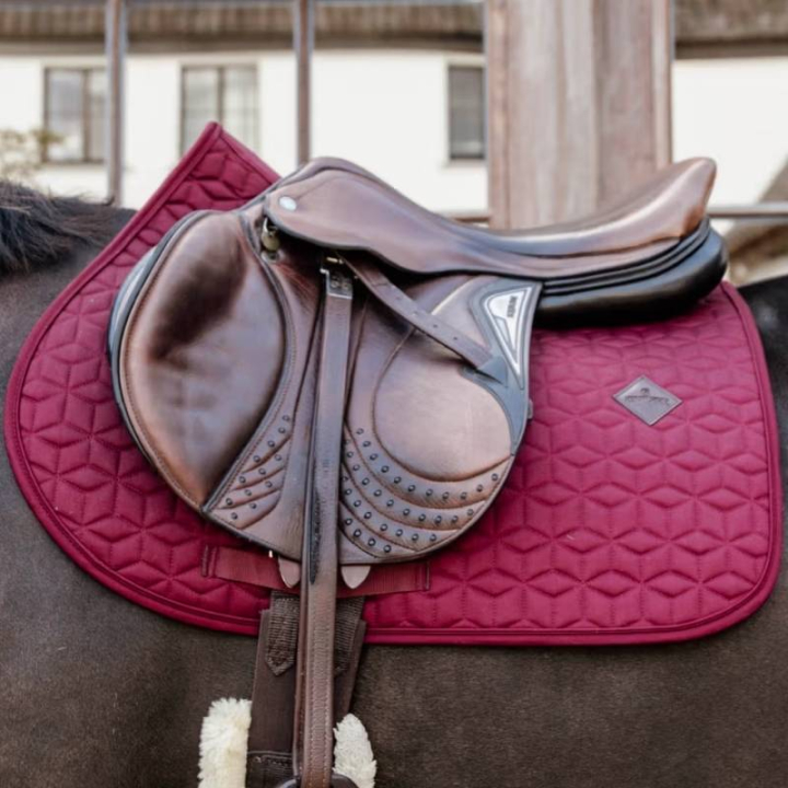 Czaprak Classic Bordowy w grupie Sprzęt dla konia / Czapraki / Czapraki skokowe i wszechstronne przy Equinest (42803Vn_r)