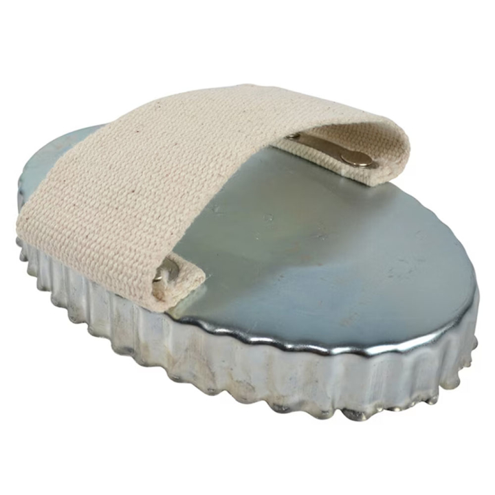 Zgrzebło metalowe owalne Brązowe w grupie Pielęgnacja i zdrowie / Szczotki / Zgrzebła  przy Equinest (603261BR)