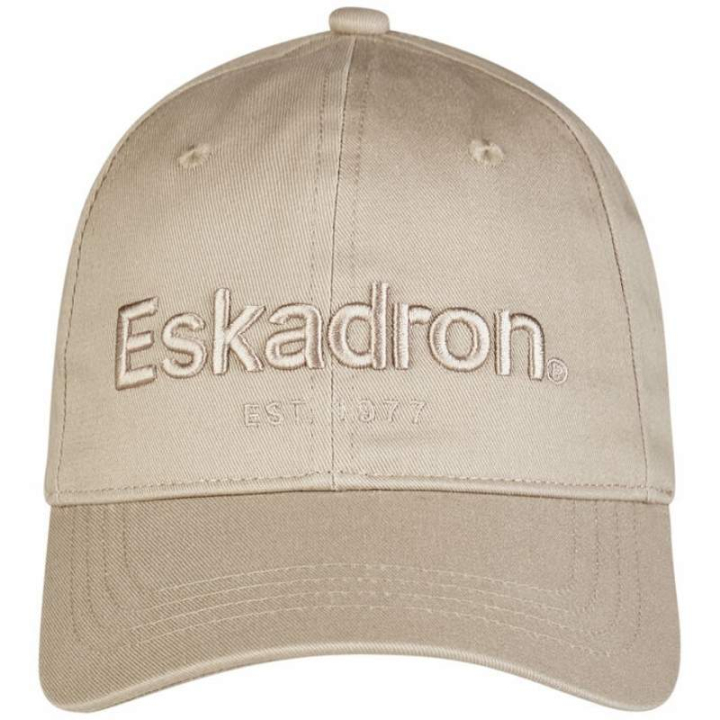 Czapka z daszkiem Classic Sports Beżowa w grupie Odzież jeździecka / Czapki / Czapki z daszkiem przy Equinest (86107610BE)