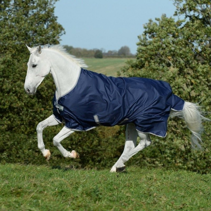 Derka przeciwdeszczowa Freedom Turnout Light 0g Granatowa w grupie Derki dla koni / Derki padokowe / Derki przeciwdeszczowe przy Equinest (B-643Ma_r)
