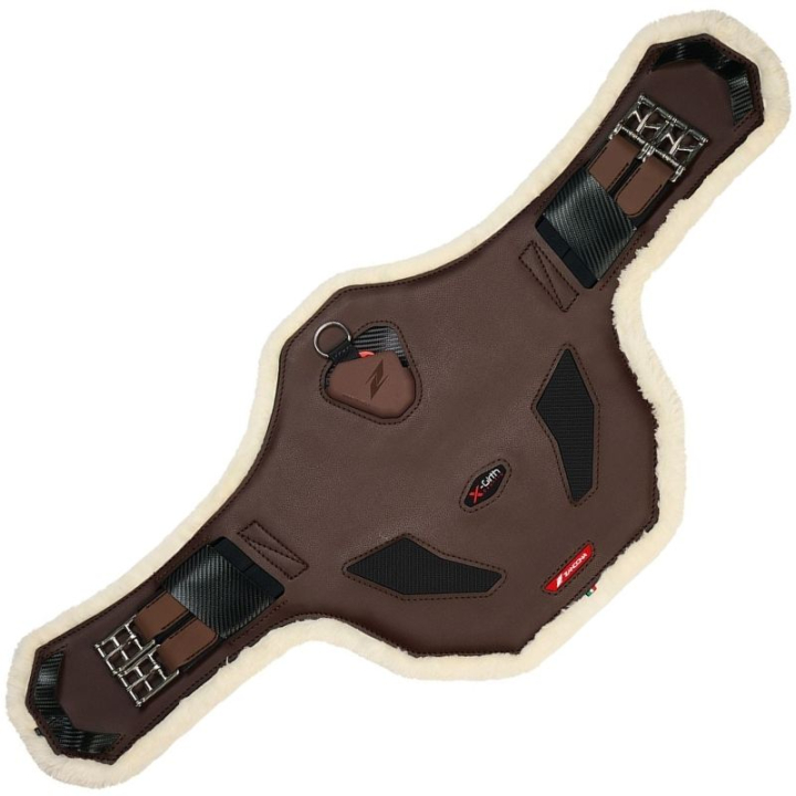 Popręg WKKW X-Girth Techno-Fur Brązowy w grupie Sprzęt dla konia / Popręgi / Popręgi skokowe przy Equinest (E2468BN50YWBR_r)