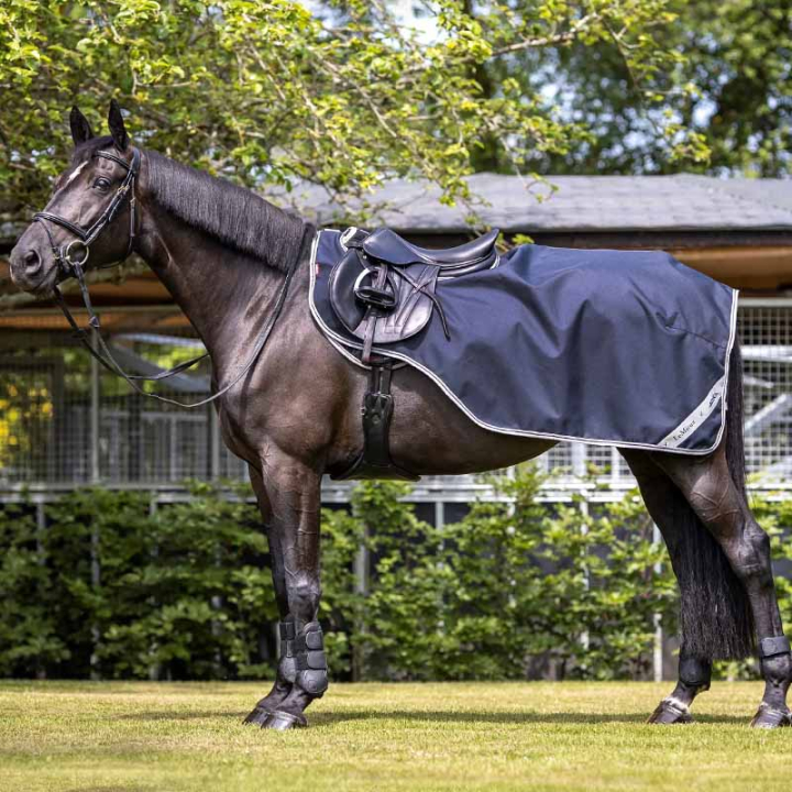 Derka treningowa Arika Granatowa w grupie Derki dla koni / Derki treningowe przy Equinest (IT01039003NA_r)