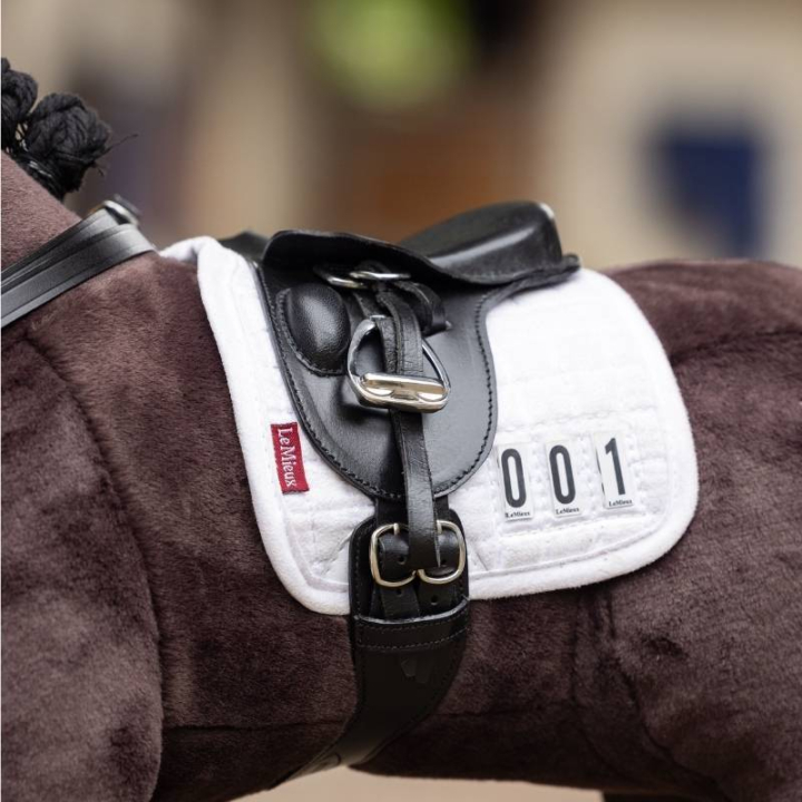 Siodło ujeżdżeniowe Toy Pony Czarne w grupie Konie na kiju & Konie zabawkowe / Akcesoria do koni zabawkowych przy Equinest (IT043970BA)