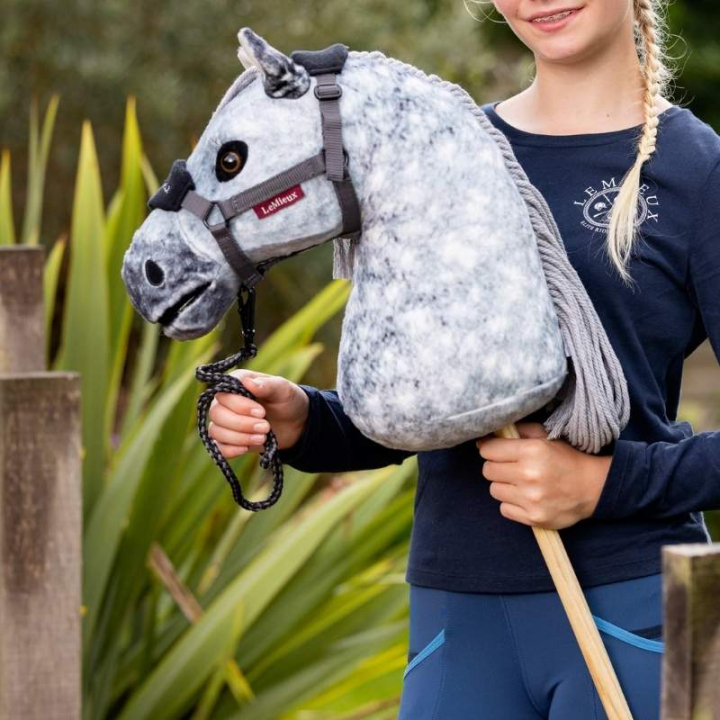 Koń na kiju Hobby Horse Sammy w grupie Konie na kiju & Konie zabawkowe / Konie na kiju przy Equinest (IT081350)