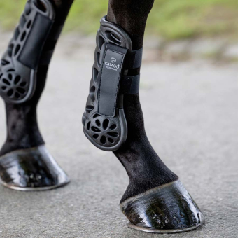 Ochraniacze skokowe przód EVA GUMFLY Czarny