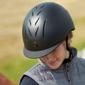 Kask jeździeckie Henderson czarny Kask jeździeckie Henderson czarny
