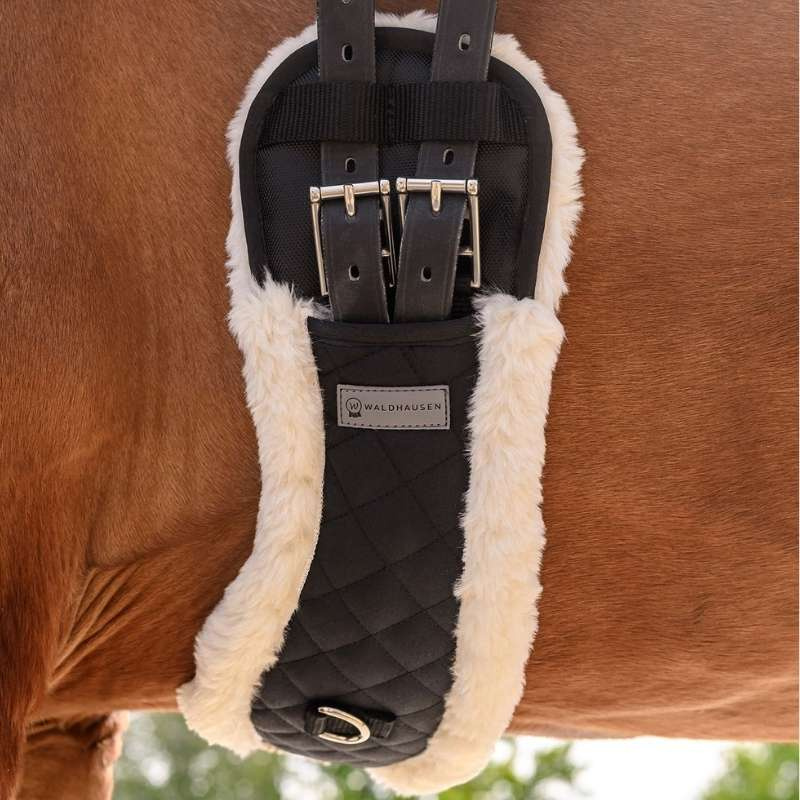 Popręg ujeżdżeniowy Half Moon Faux Fur Czarny/Natural