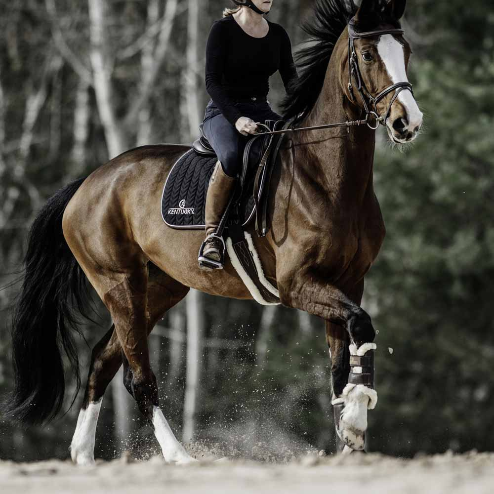 Popręg anatomiczny Sheepskin brązowy