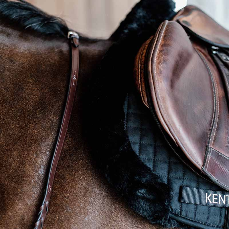 Czaprak islandzki Hunter Vegan Sheepskin Czarny