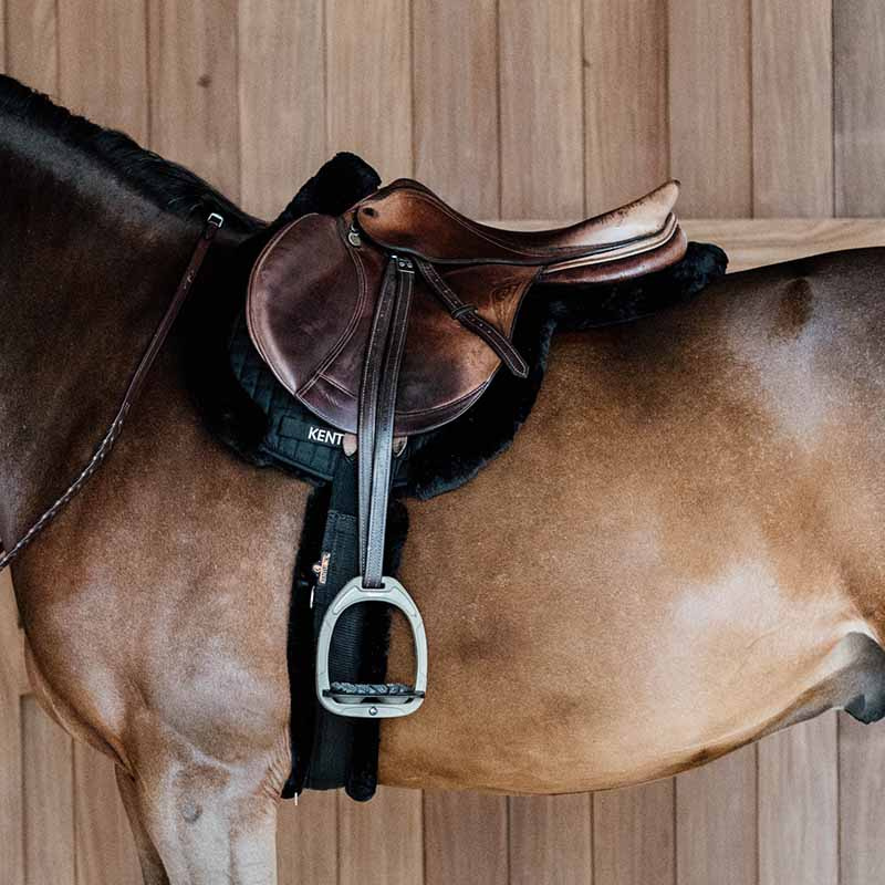 Czaprak islandzki Hunter Vegan Sheepskin Czarny