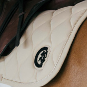 Czaprak Wave 3D Logo Beżowy Czaprak Wave 3D Logo Beżowy