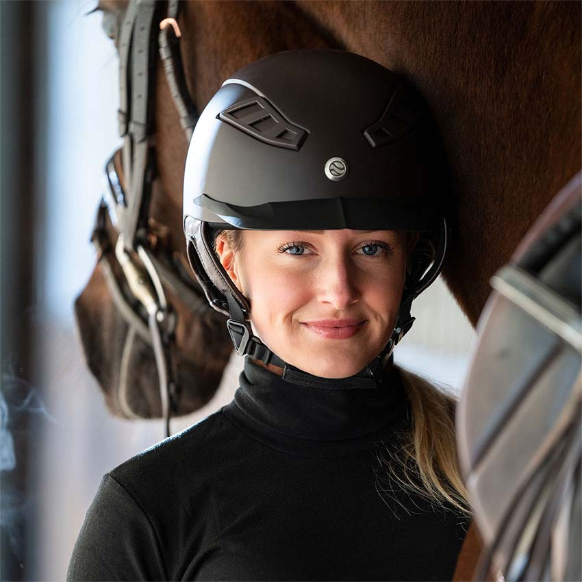 Kask EQ3 Lynx Smooth Top Czarny