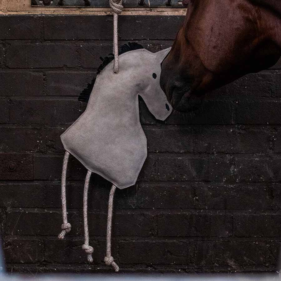 Zabawka dla koni Horse w zamszu ECO Jasnoszara
