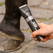 Bezprzewodowa maszynka do strzyżenia EquiClip Bezprzewodowa maszynka do strzyżenia EquiClip