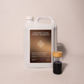Szampon dla siwych koni Almond Gloss Purple 5L Szampon dla siwych koni Almond Gloss Purple 5L
