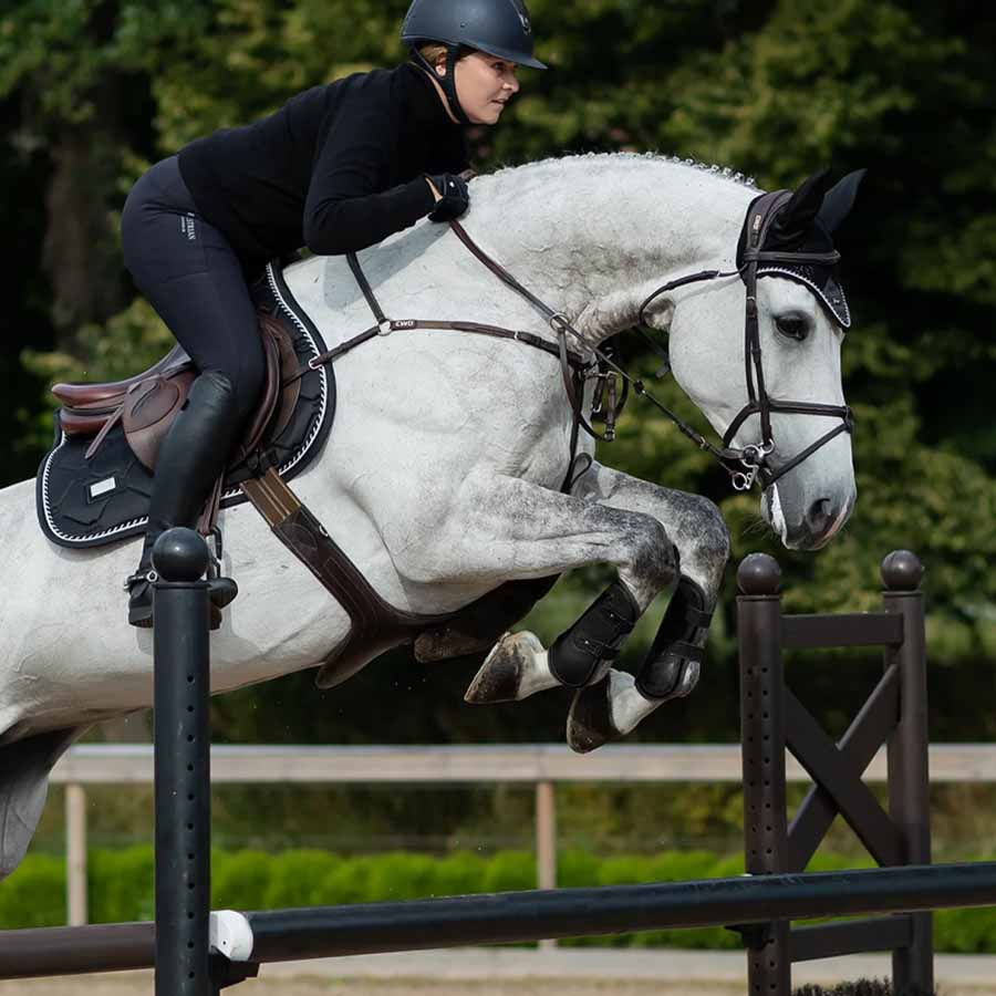 Czaprak ES Black Edition