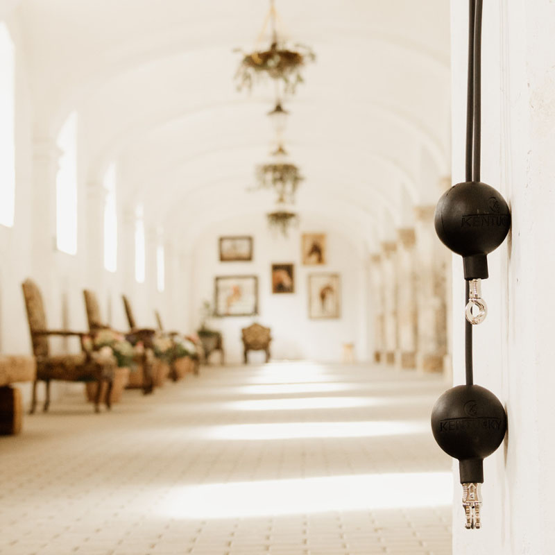 Uwiąz Box Lead & Cross Silicone Czarny