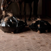 Siatka na siano Play & Haybag Slowfeeder Round Czarna Siatka na siano Play & Haybag Slowfeeder Round Czarna