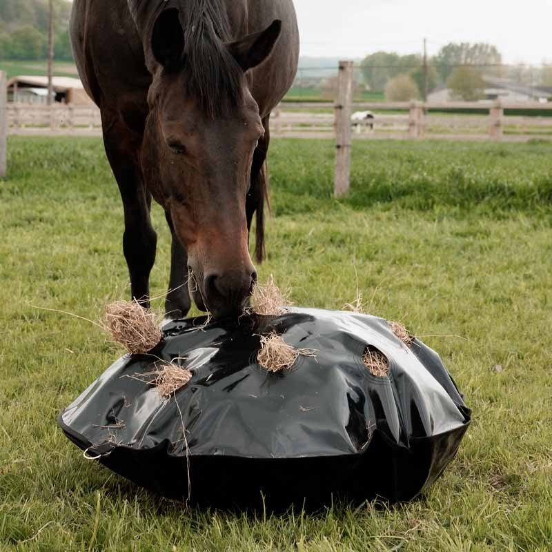 Siatka na siano Play & Haybag Slowfeeder Round Czarna