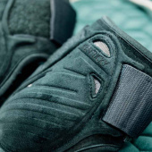 Ochraniacze skokowe tył Young Velvet Ciemna zieleń Ochraniacze skokowe tył Young Velvet Ciemna zieleń