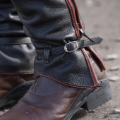 Długie skórzane czapsy Czarne Długie skórzane czapsy Czarne