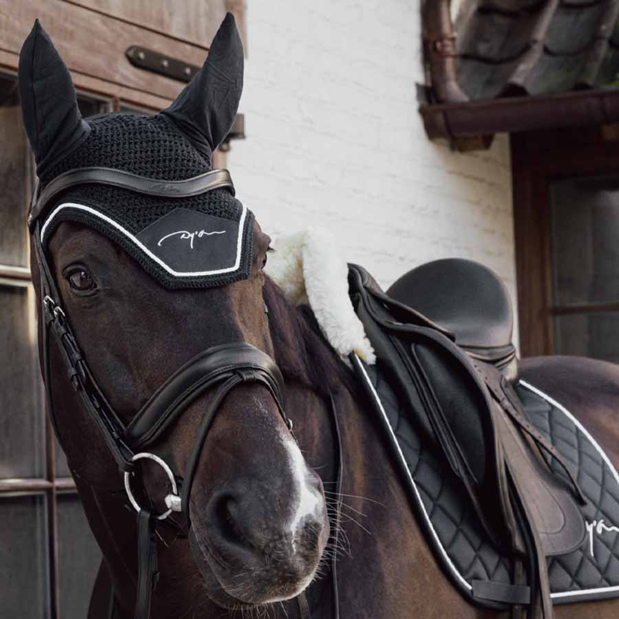 Czaprak ujeżdżeniowy Skin Friendly Vegan Sheepskin Czarny