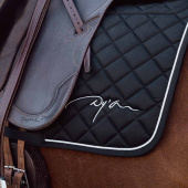 Czaprak ujeżdżeniowy Skin Friendly Vegan Sheepskin Czarny Czaprak ujeżdżeniowy Skin Friendly Vegan Sheepskin Czarny