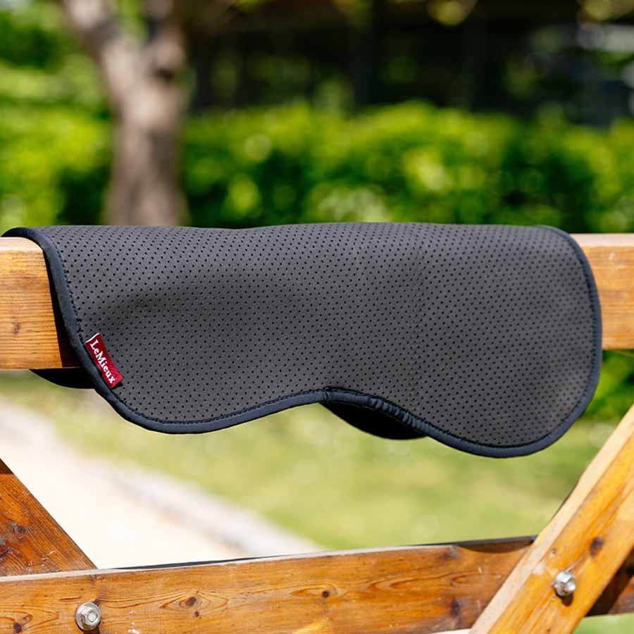 Pad pod siodło Non Slip Czarny