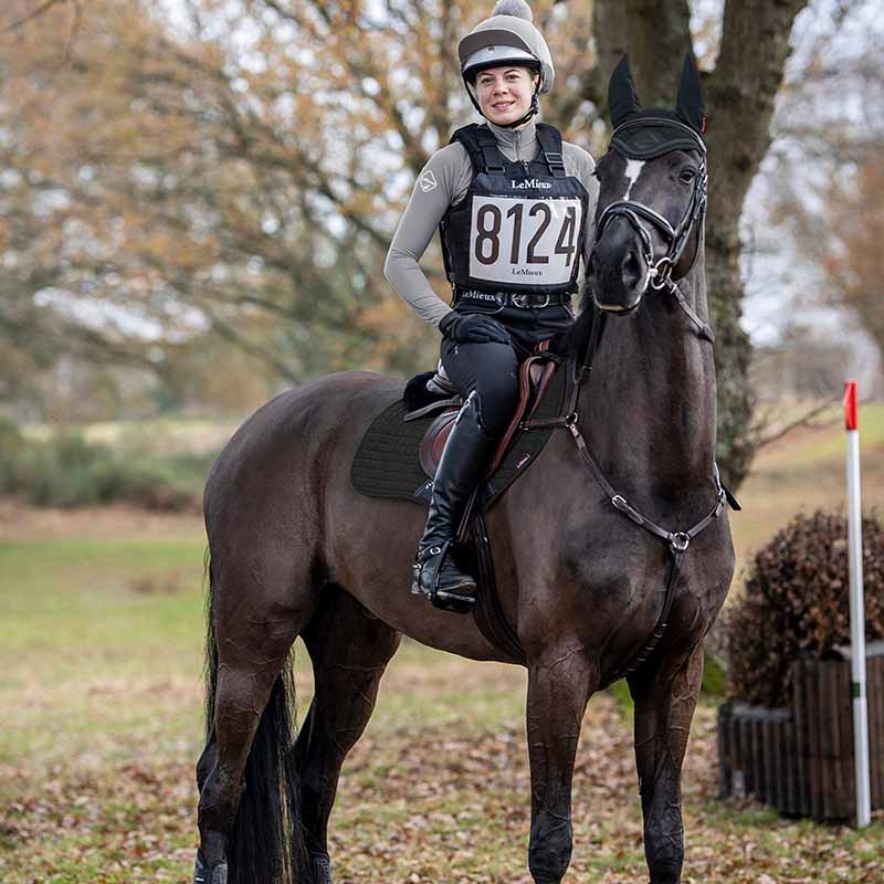 Czaprak Suede Square Czarny