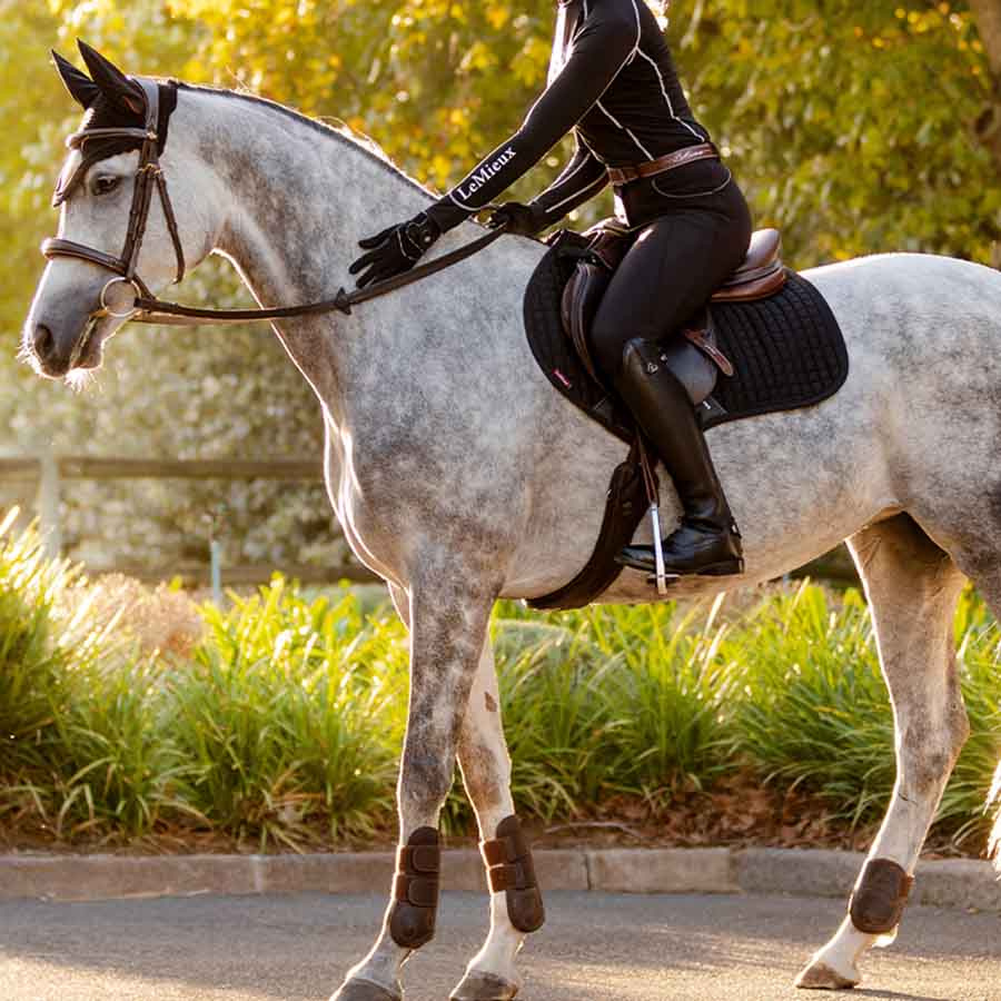 Czaprak Suede Square Czarny