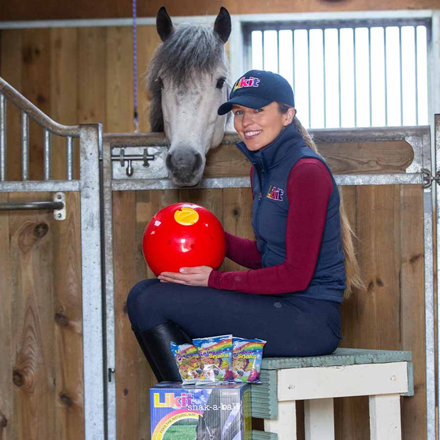 Piłka na przysmaki Snak-a-Ball Poziom 2 Czerwona