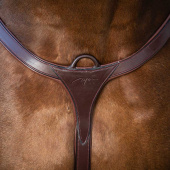 Napierśnik z długim mostkiem NE Brązowy Napierśnik z długim mostkiem NE Brązowy