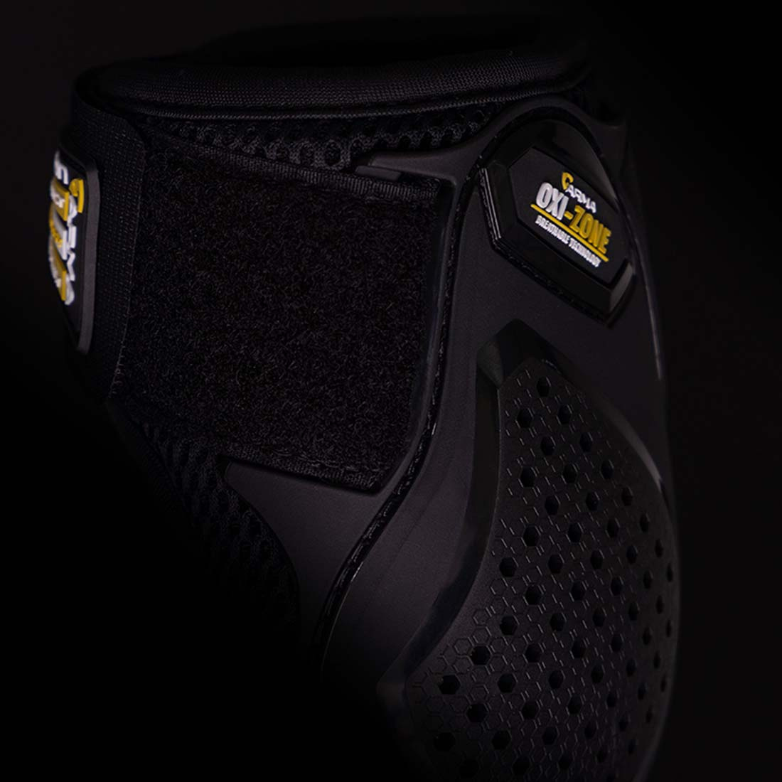 Ochraniacze skokowe tył Oxi-Zone Air Motion Czarne