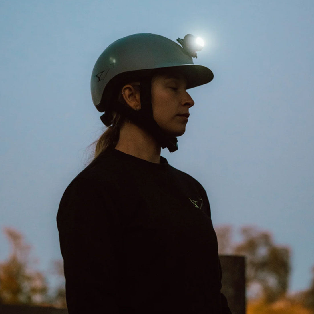 Latarka czołowa Light Head Torch Explore Czarna